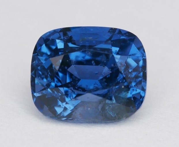 Blue spinel